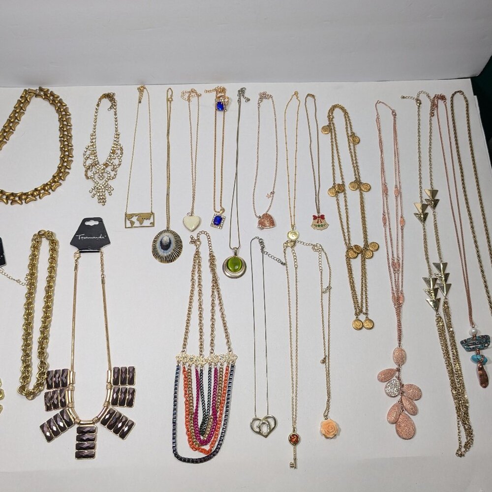 Gold Tone Necklace Lot 23 Fashion Jewelry Ready to Wear Variety Colors Styles